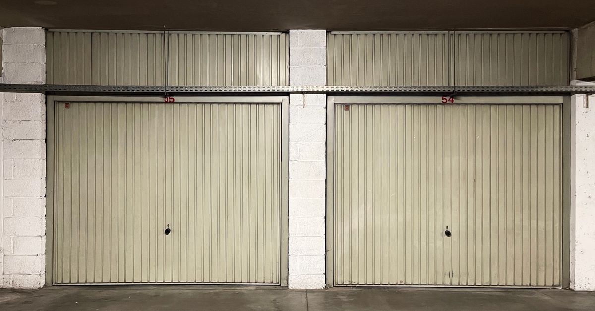 Garage Door Lock Service — Expert Pro Locksmith